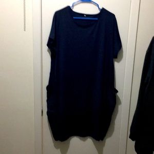 dark blue dress with pockets ! never worn !